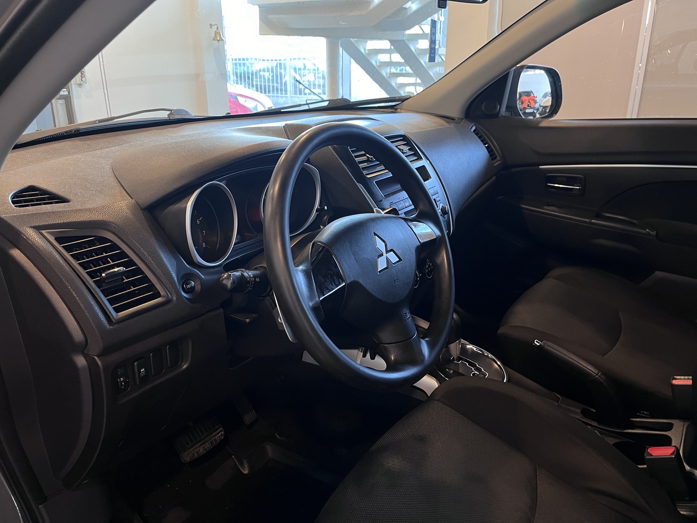 MITSUBISHI ASX