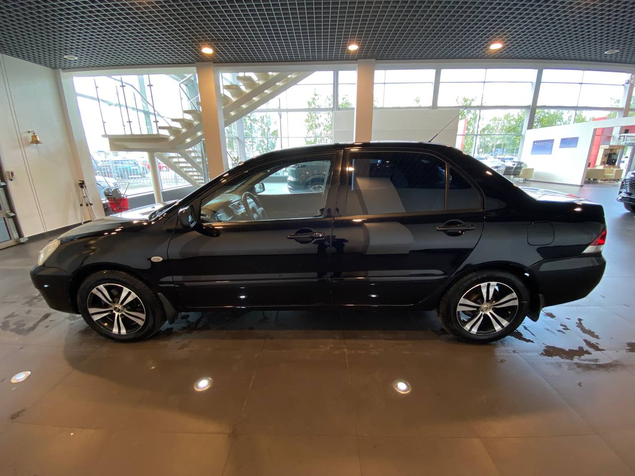 MITSUBISHI LANCER 1.6
