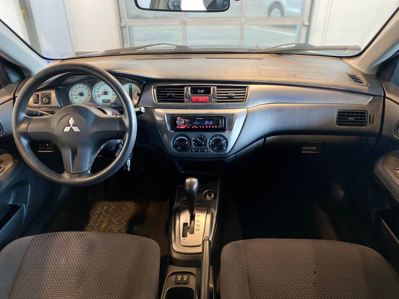 MITSUBISHI LANCER 1.6