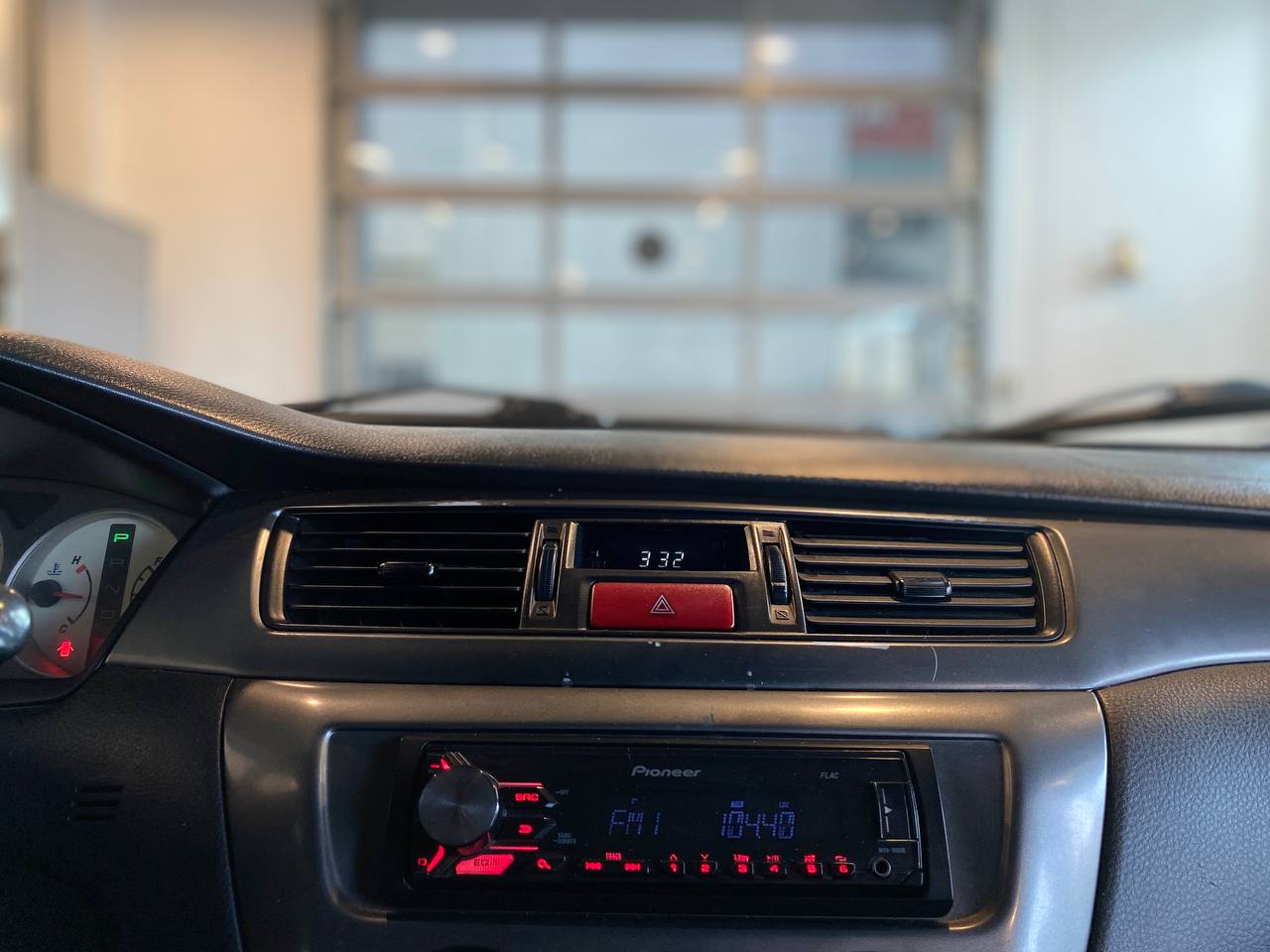 MITSUBISHI LANCER 1.6