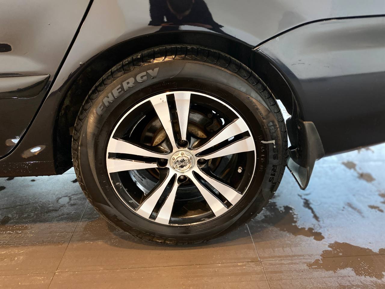 MITSUBISHI LANCER 1.6
