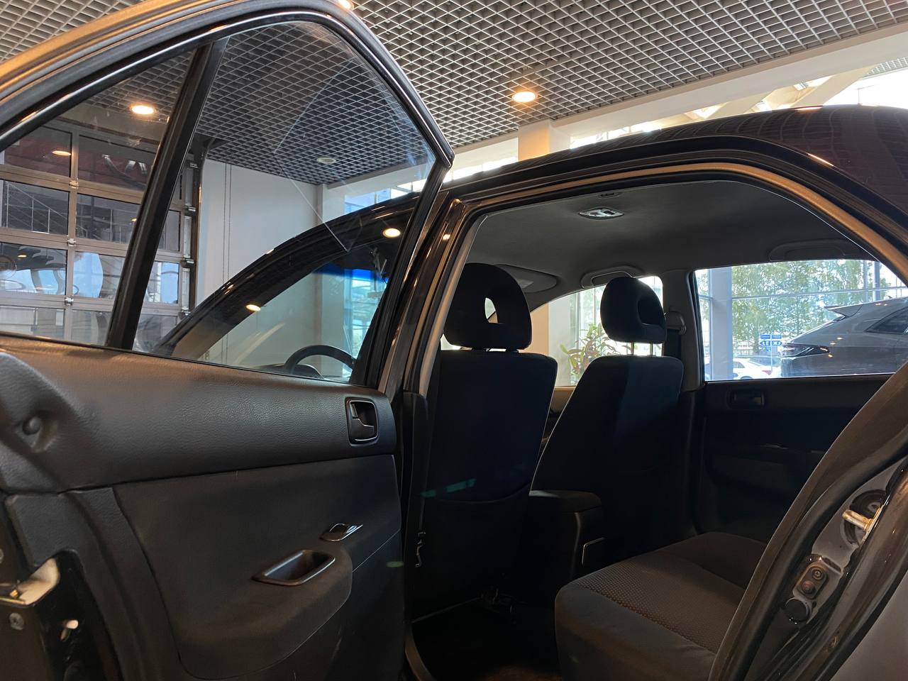 MITSUBISHI LANCER 1.6