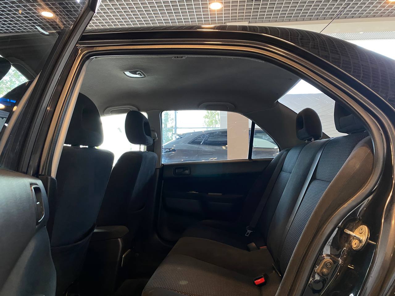 MITSUBISHI LANCER 1.6