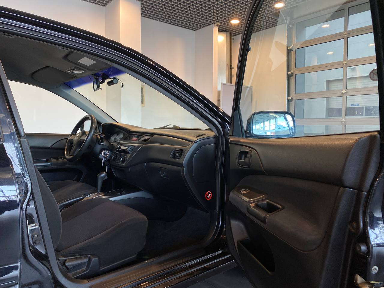 MITSUBISHI LANCER 1.6