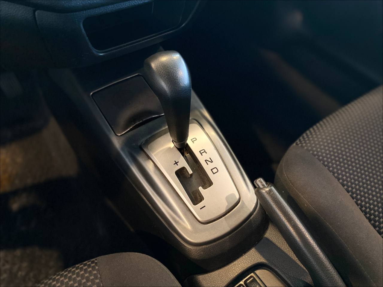 MITSUBISHI LANCER 1.6