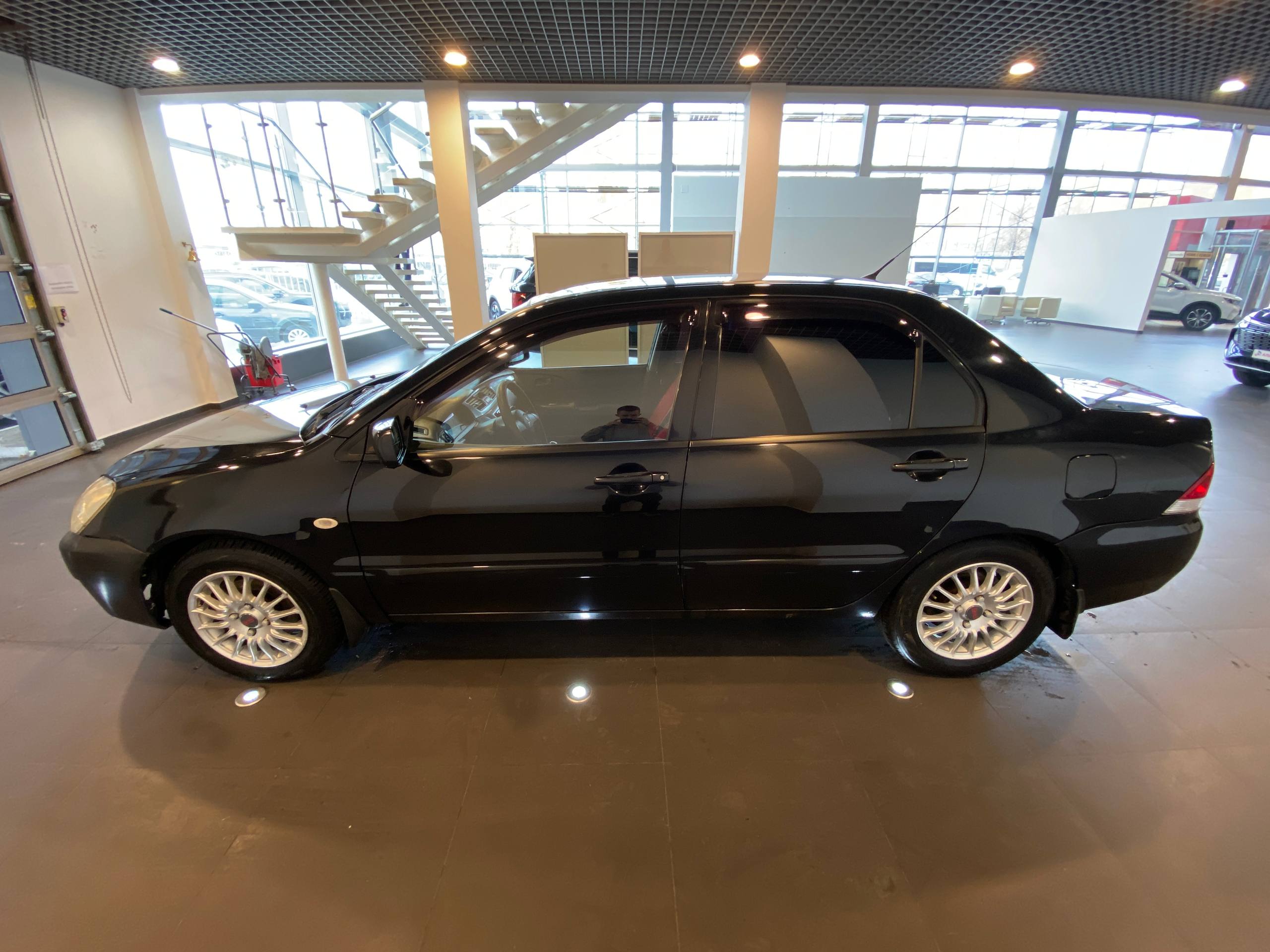 MITSUBISHI LANCER 1.6