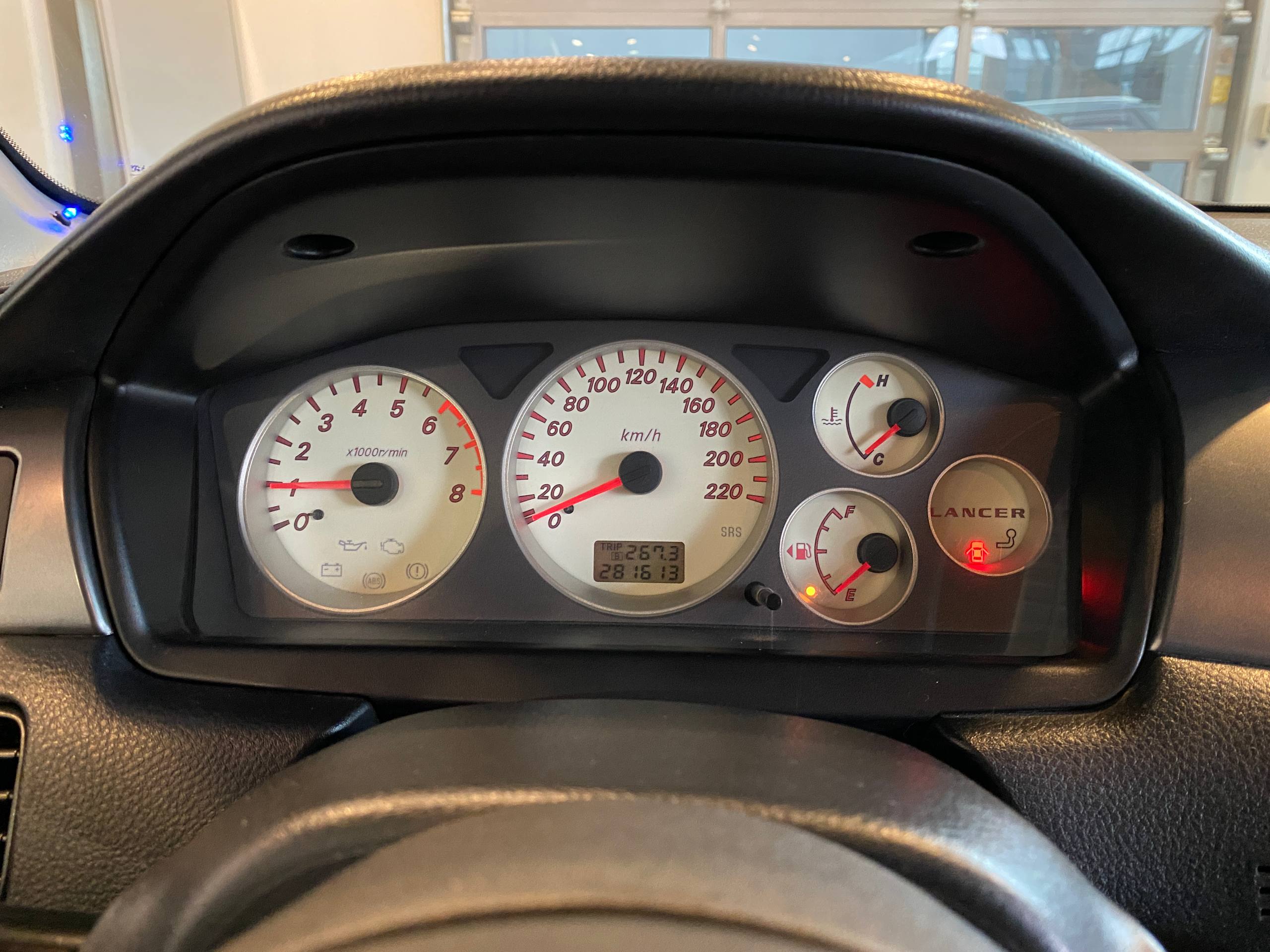 MITSUBISHI LANCER 1.6