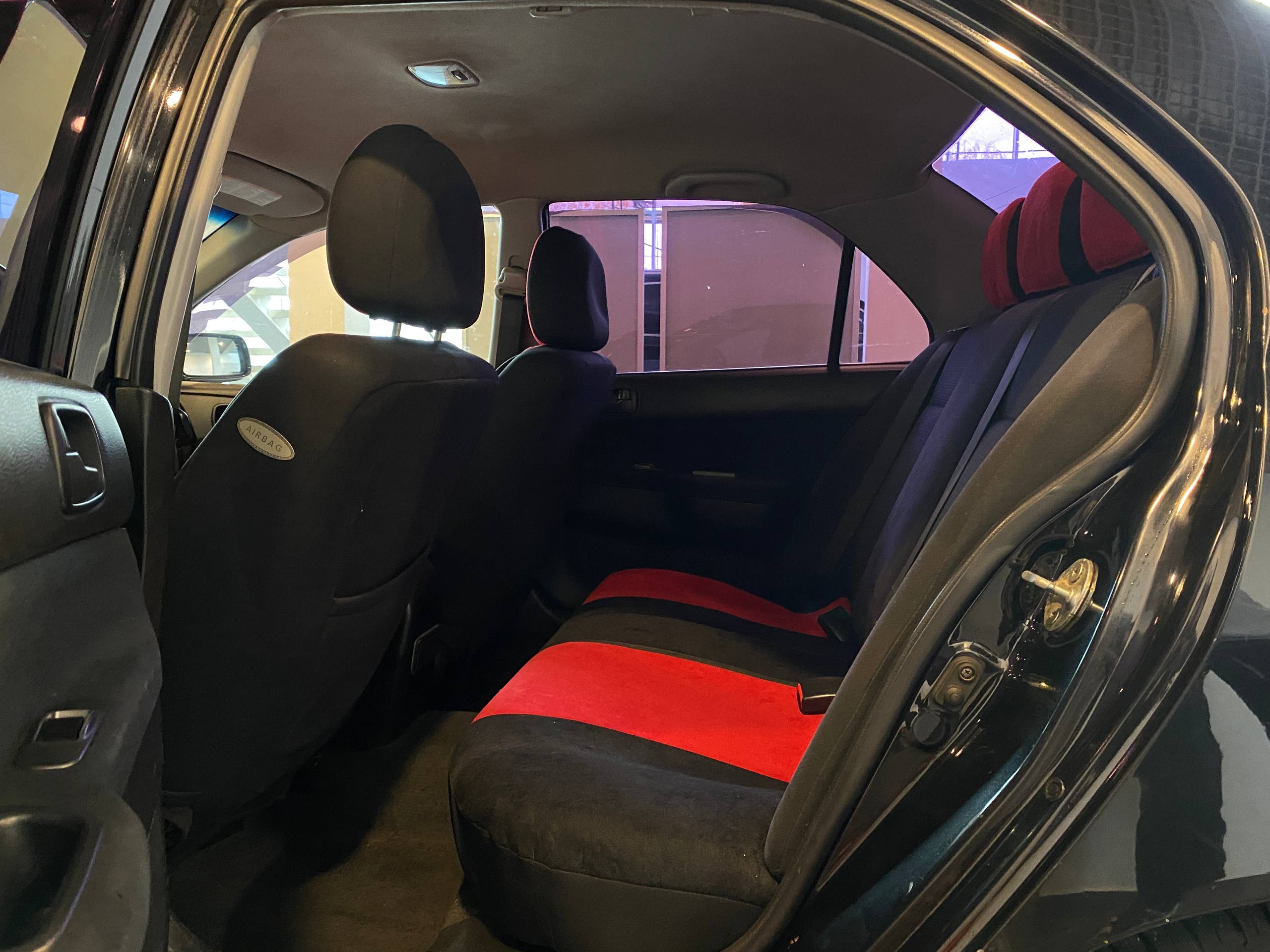 MITSUBISHI LANCER 1.6