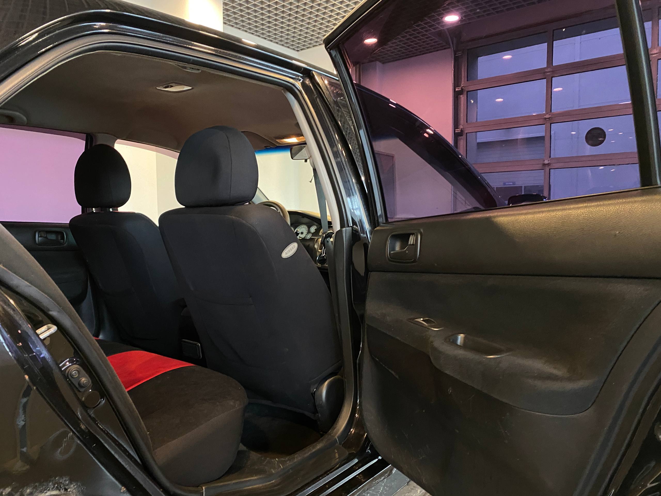 MITSUBISHI LANCER 1.6
