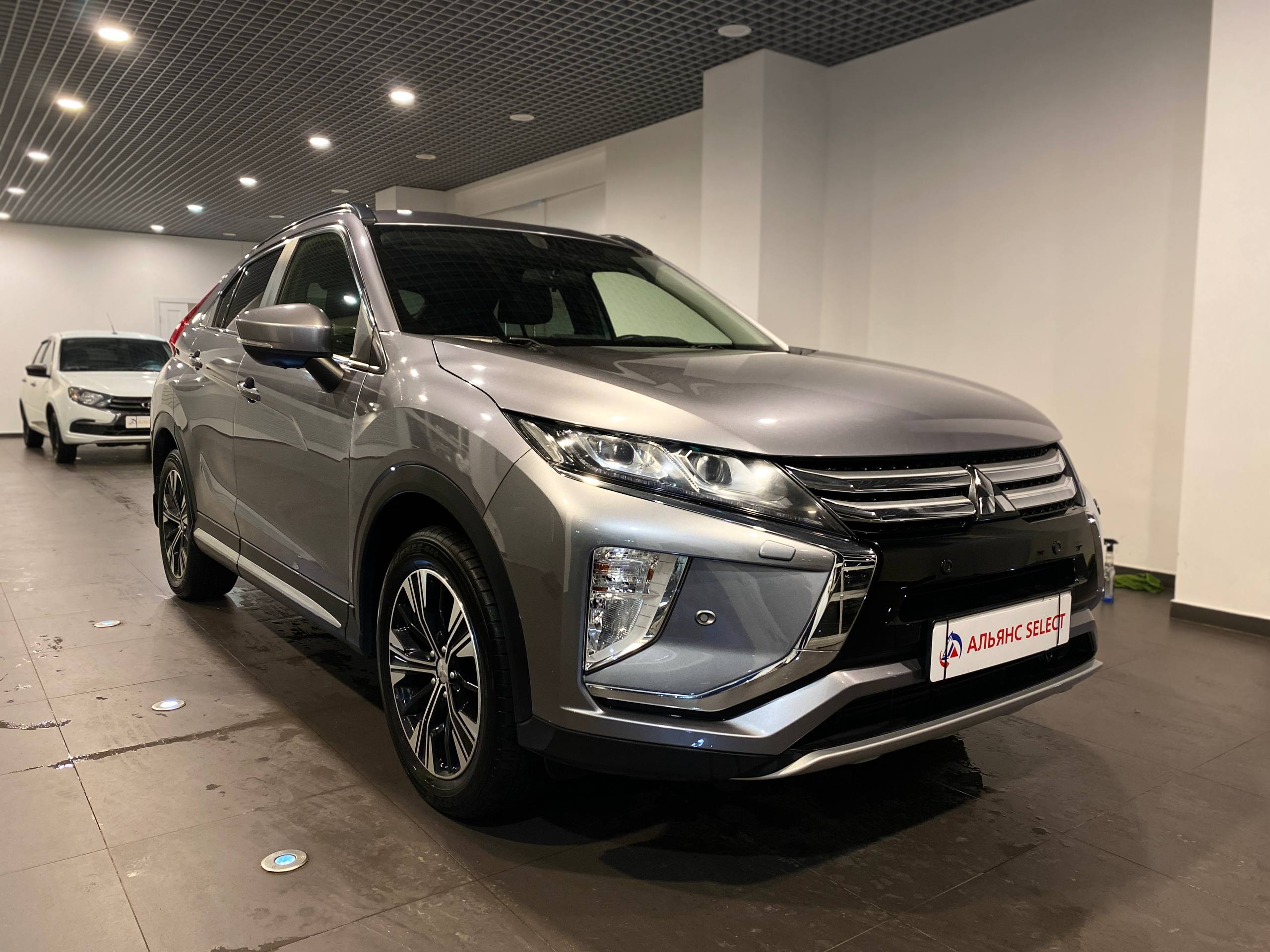 MITSUBISHI ECLIPSE CROSS