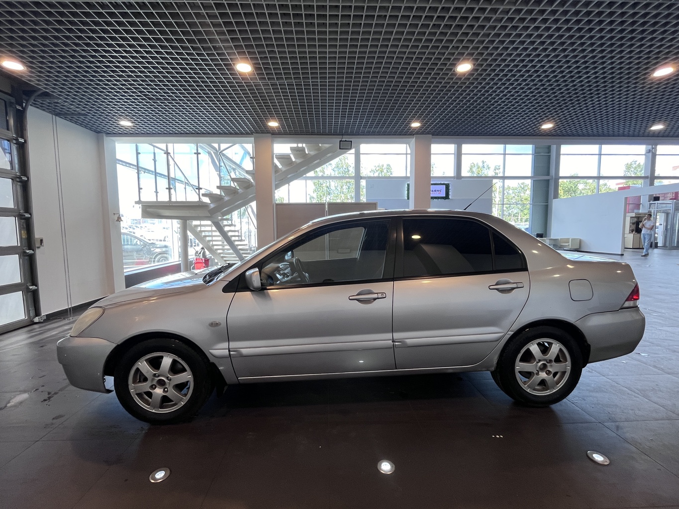 MITSUBISHI LANCER