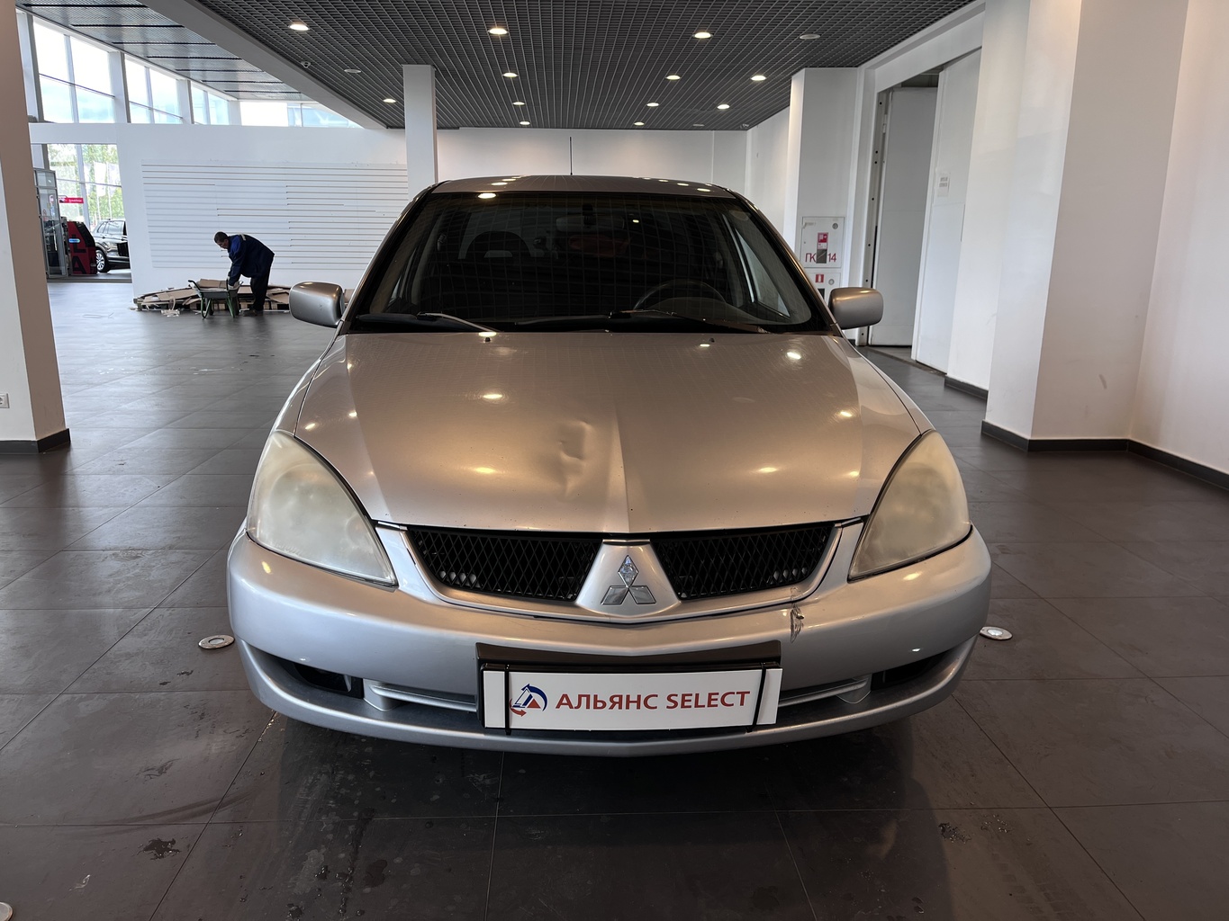 MITSUBISHI LANCER