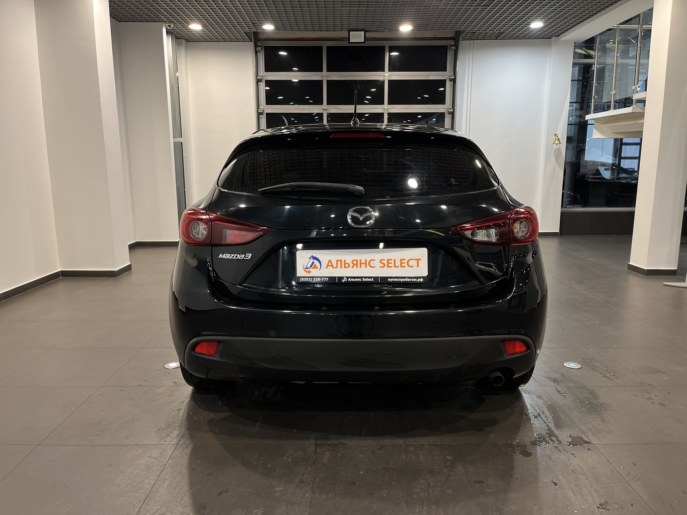 MAZDA 3