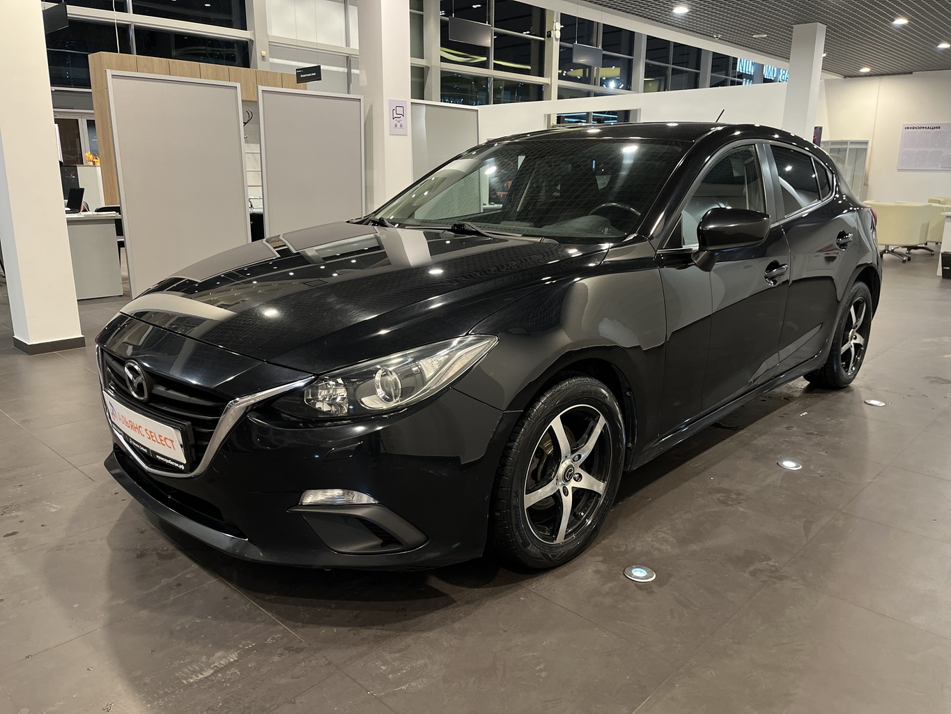 MAZDA 3