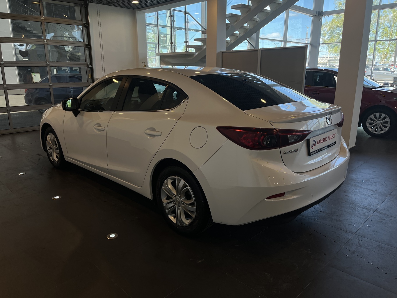 MAZDA 3
