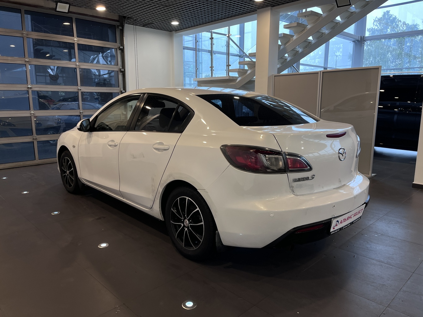 MAZDA 3
