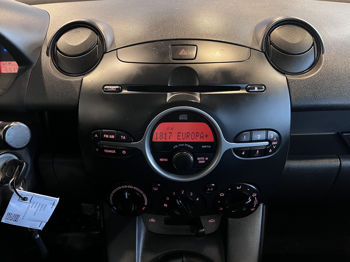 MAZDA 2