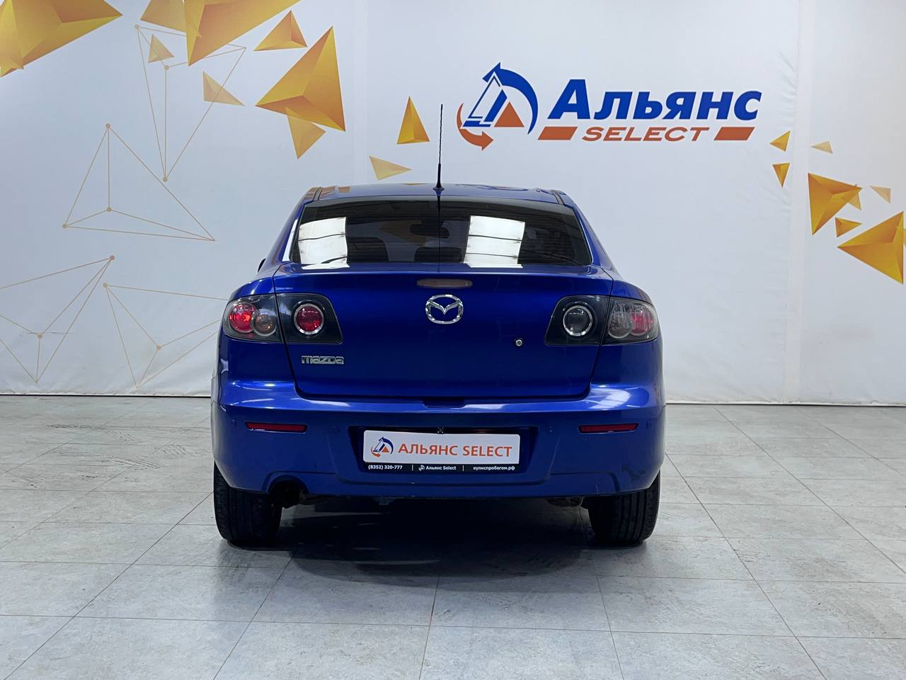 MAZDA 3