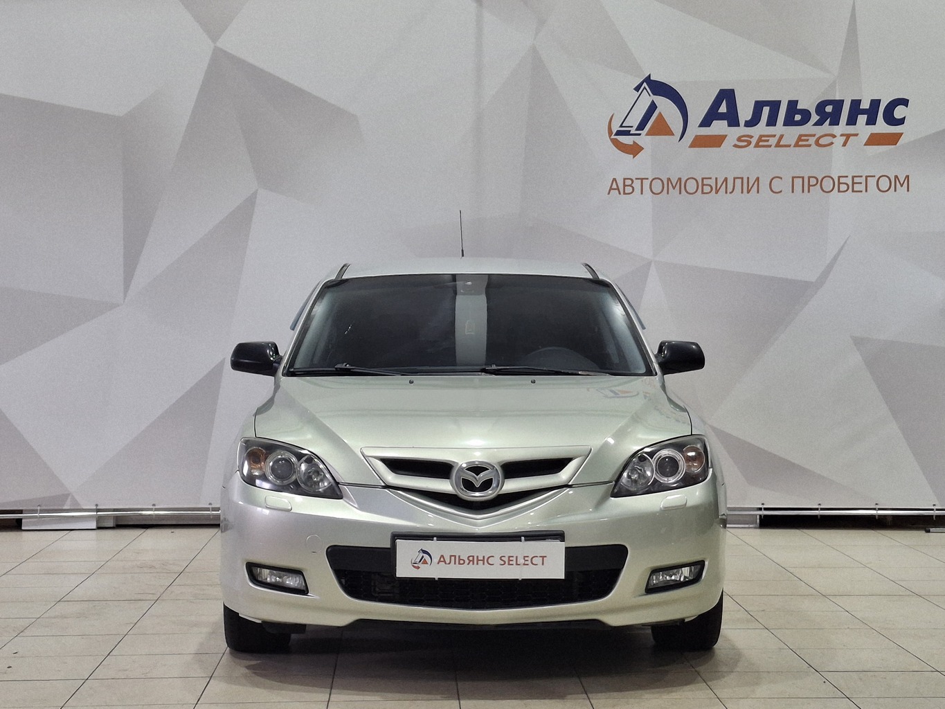 MAZDA 3