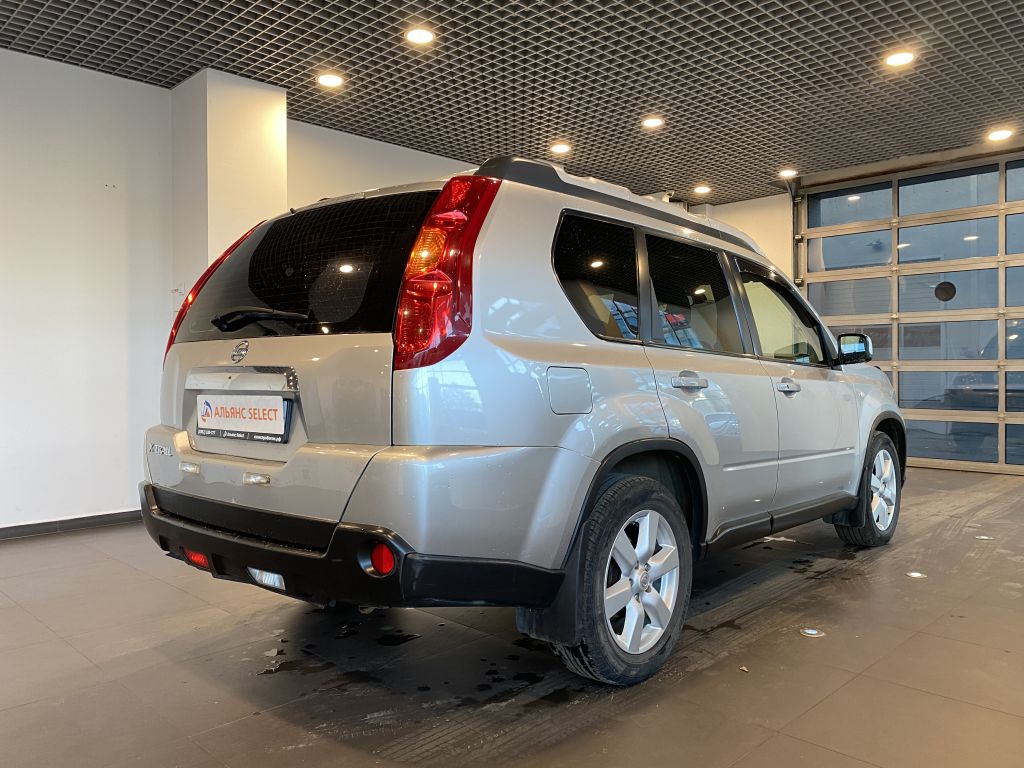 NISSAN X-TRAIL