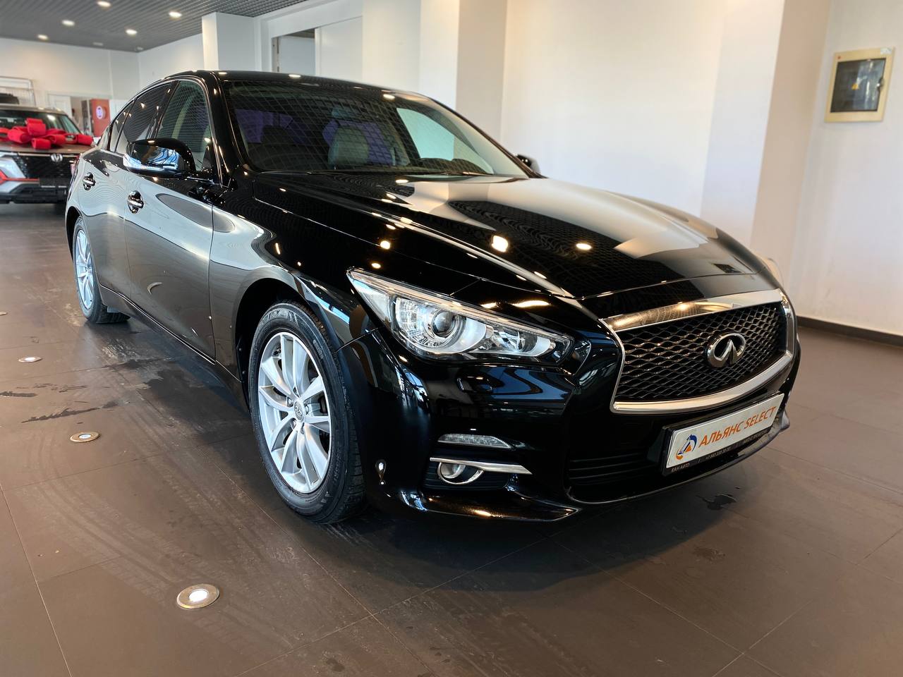 INFINITI Q50