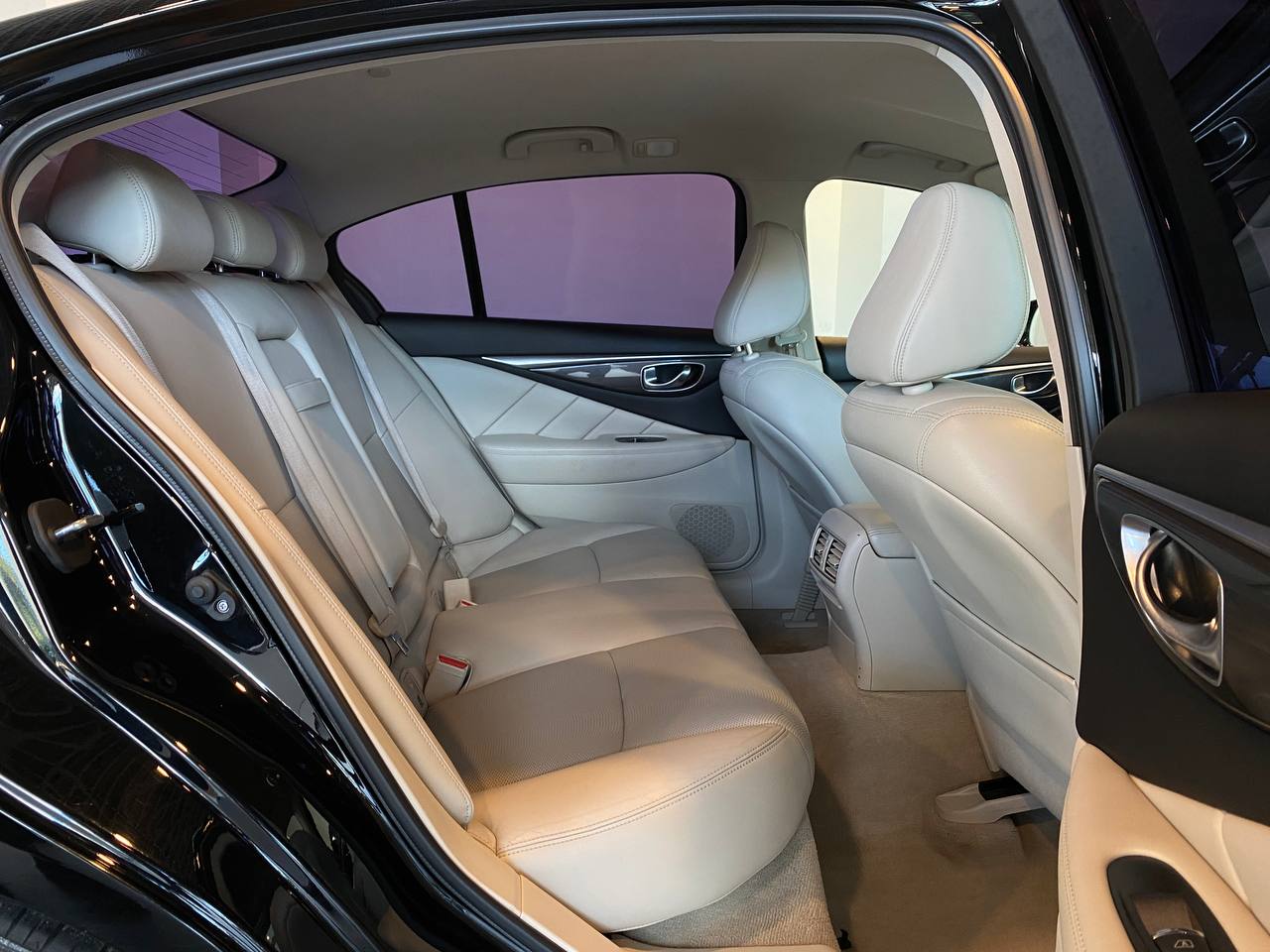 INFINITI Q50