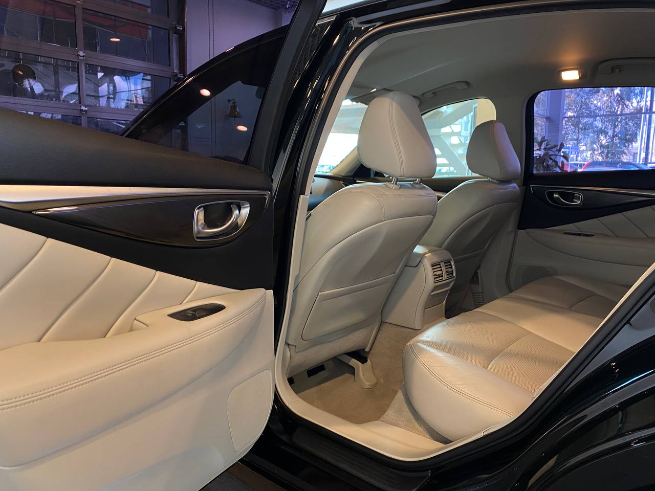 INFINITI Q50
