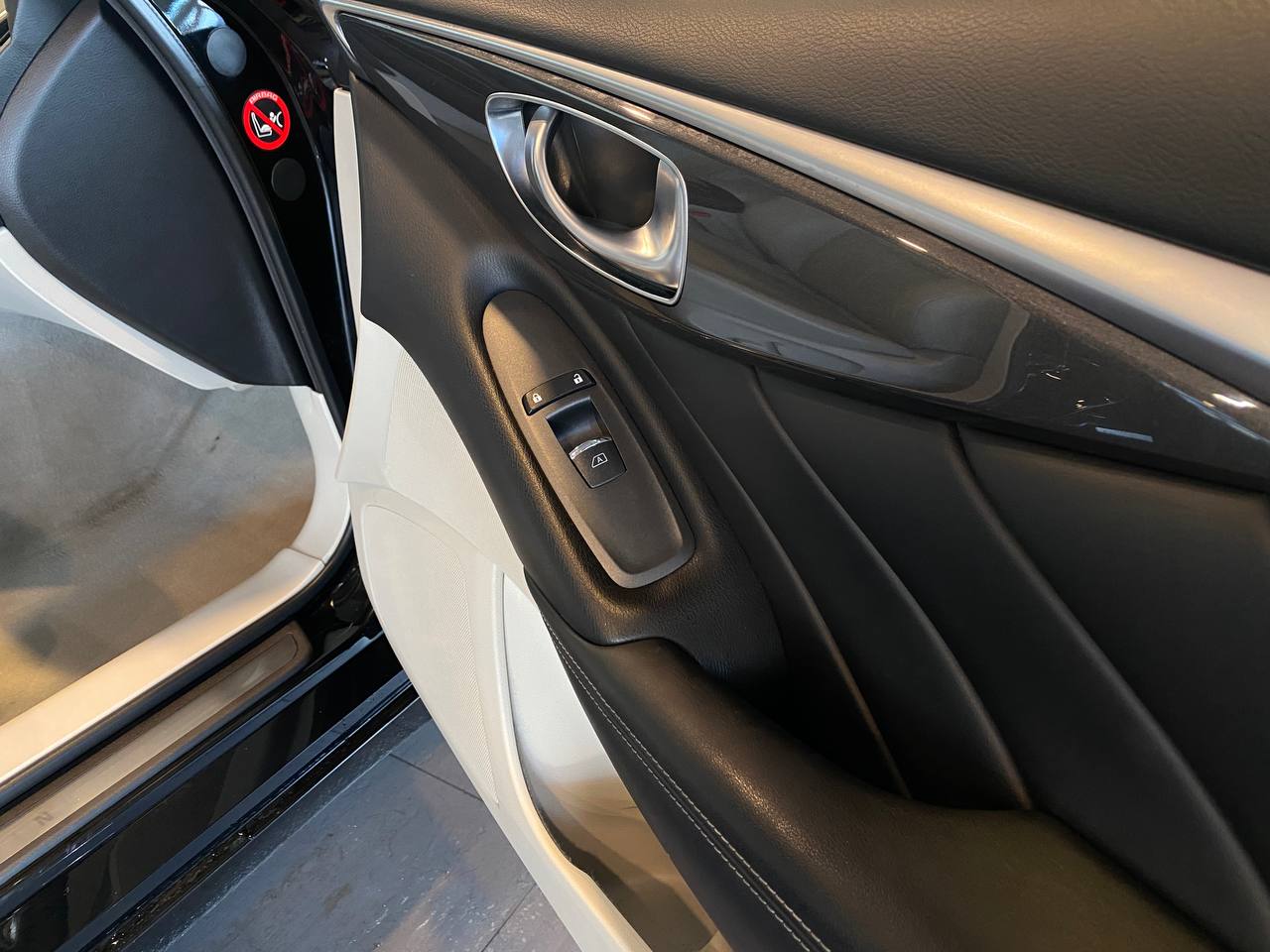 INFINITI Q50