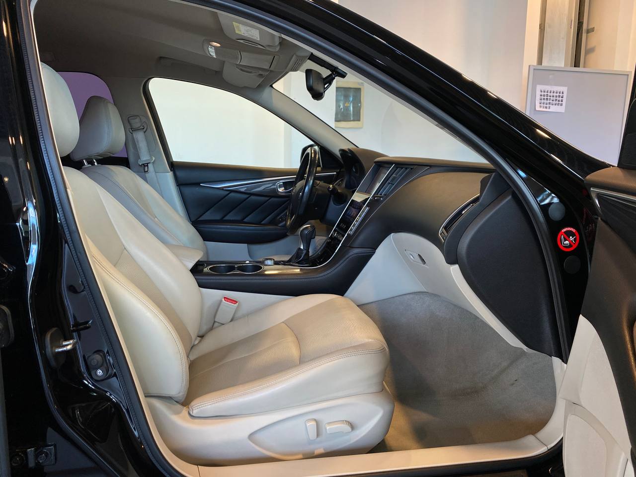 INFINITI Q50