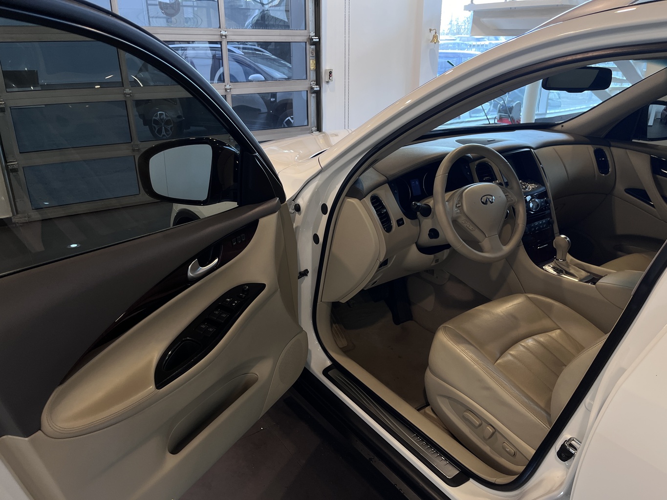 INFINITI QX50