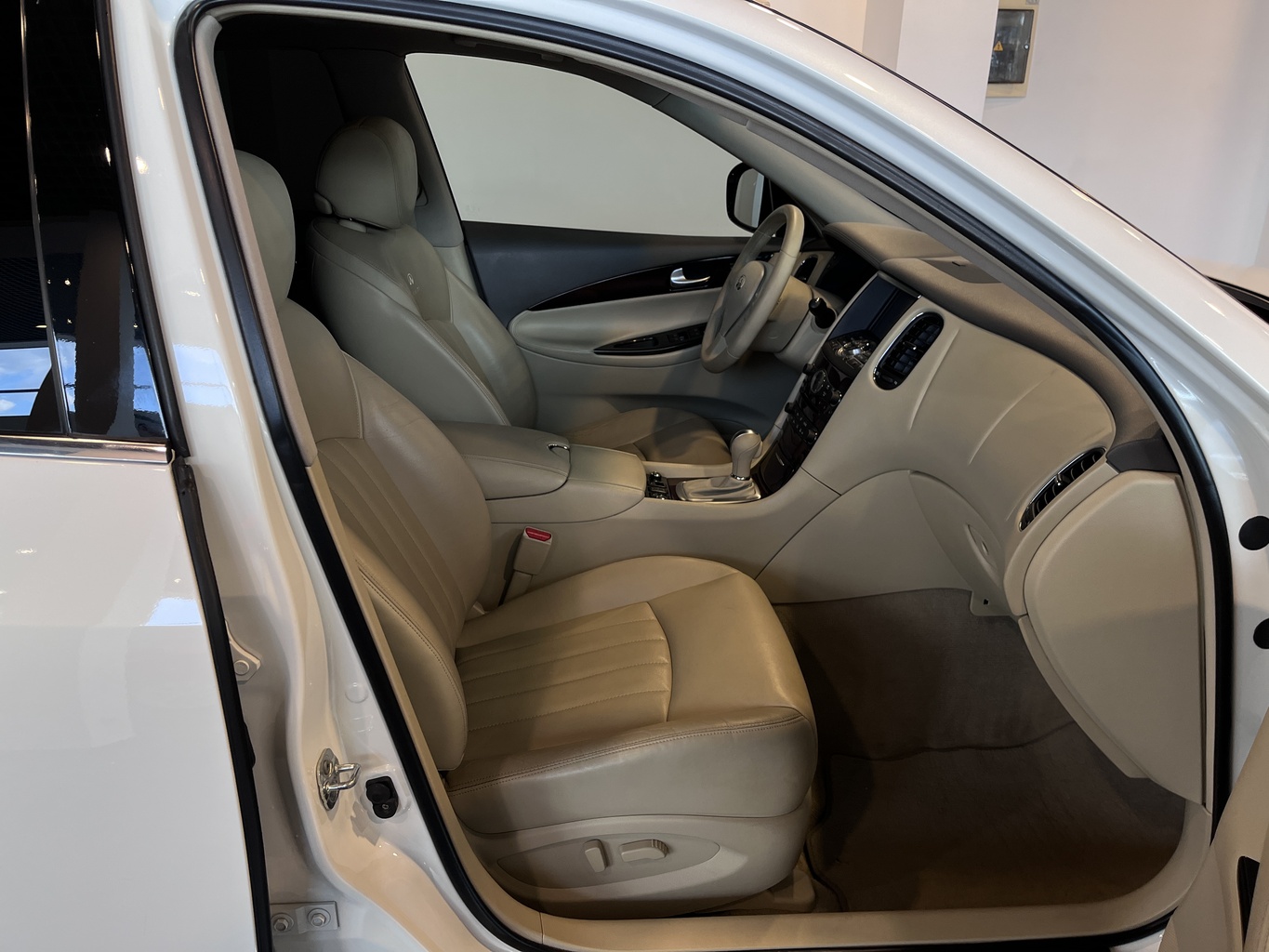 INFINITI QX50