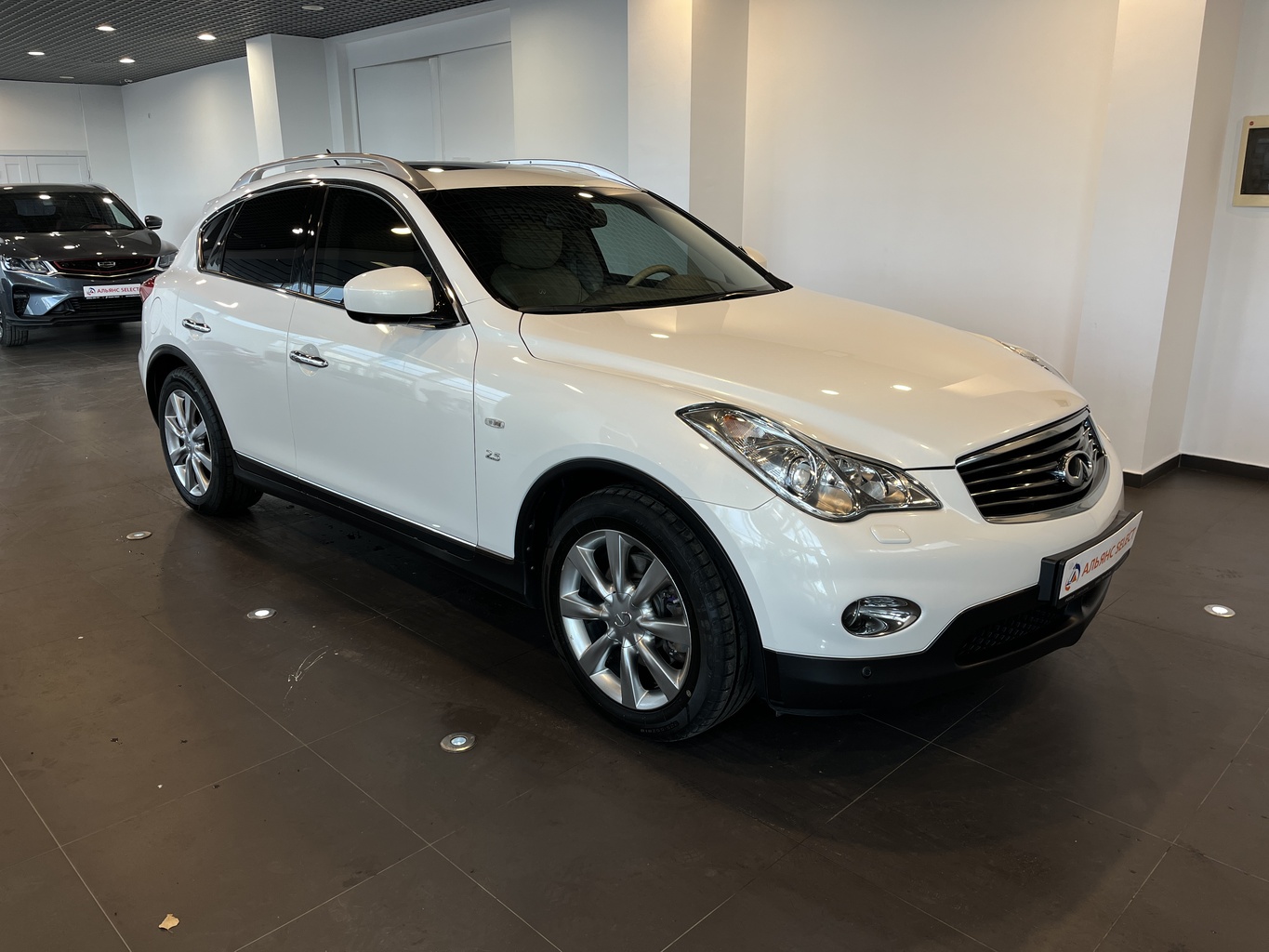 INFINITI QX50