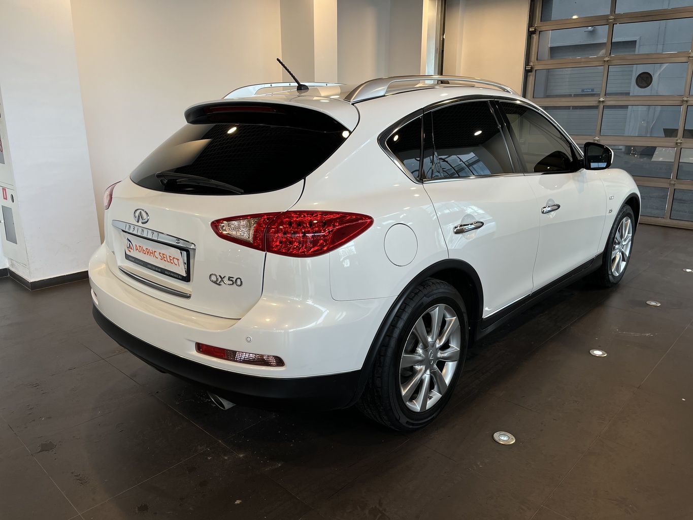 INFINITI QX50