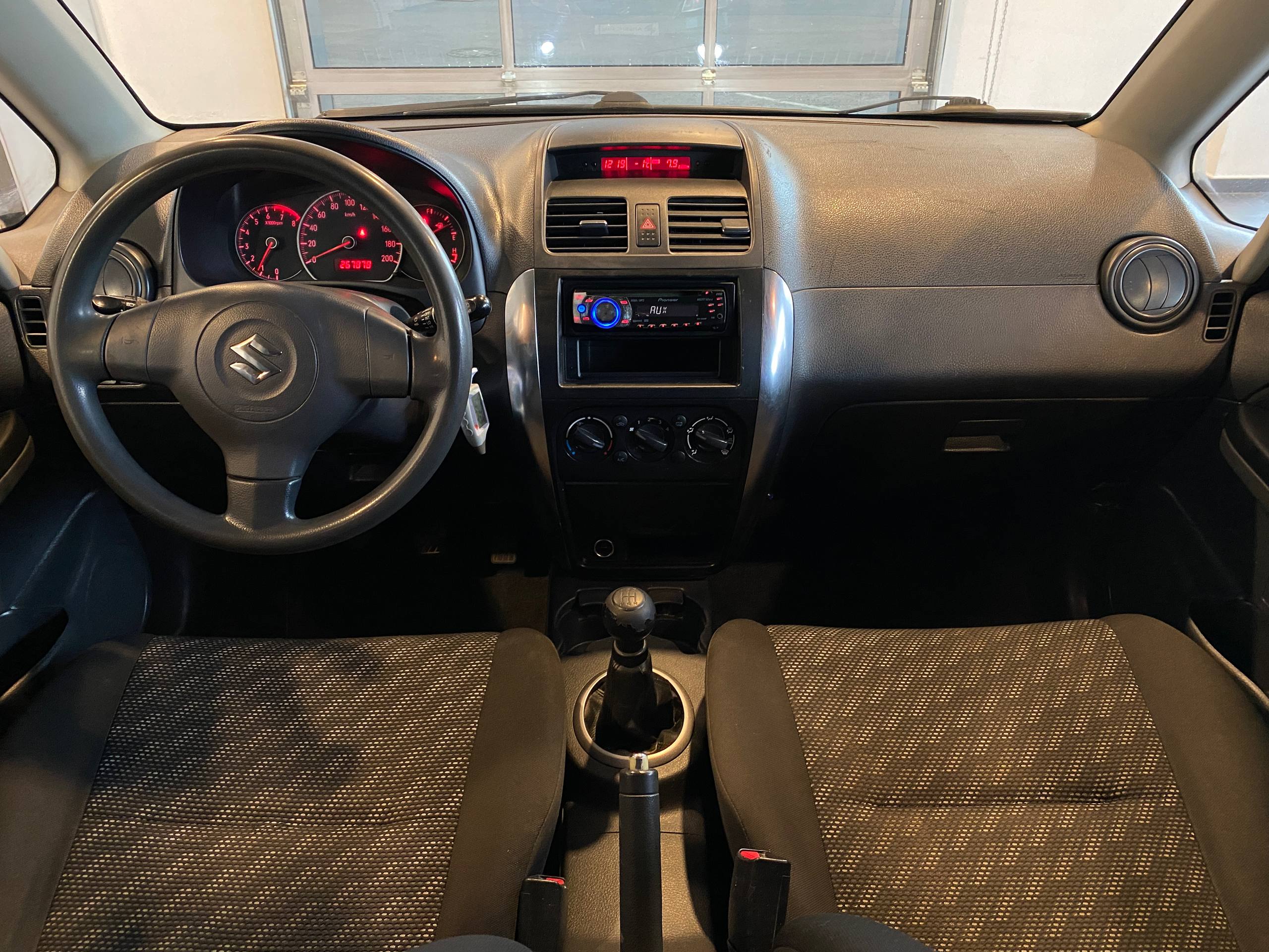 SUZUKI SX4