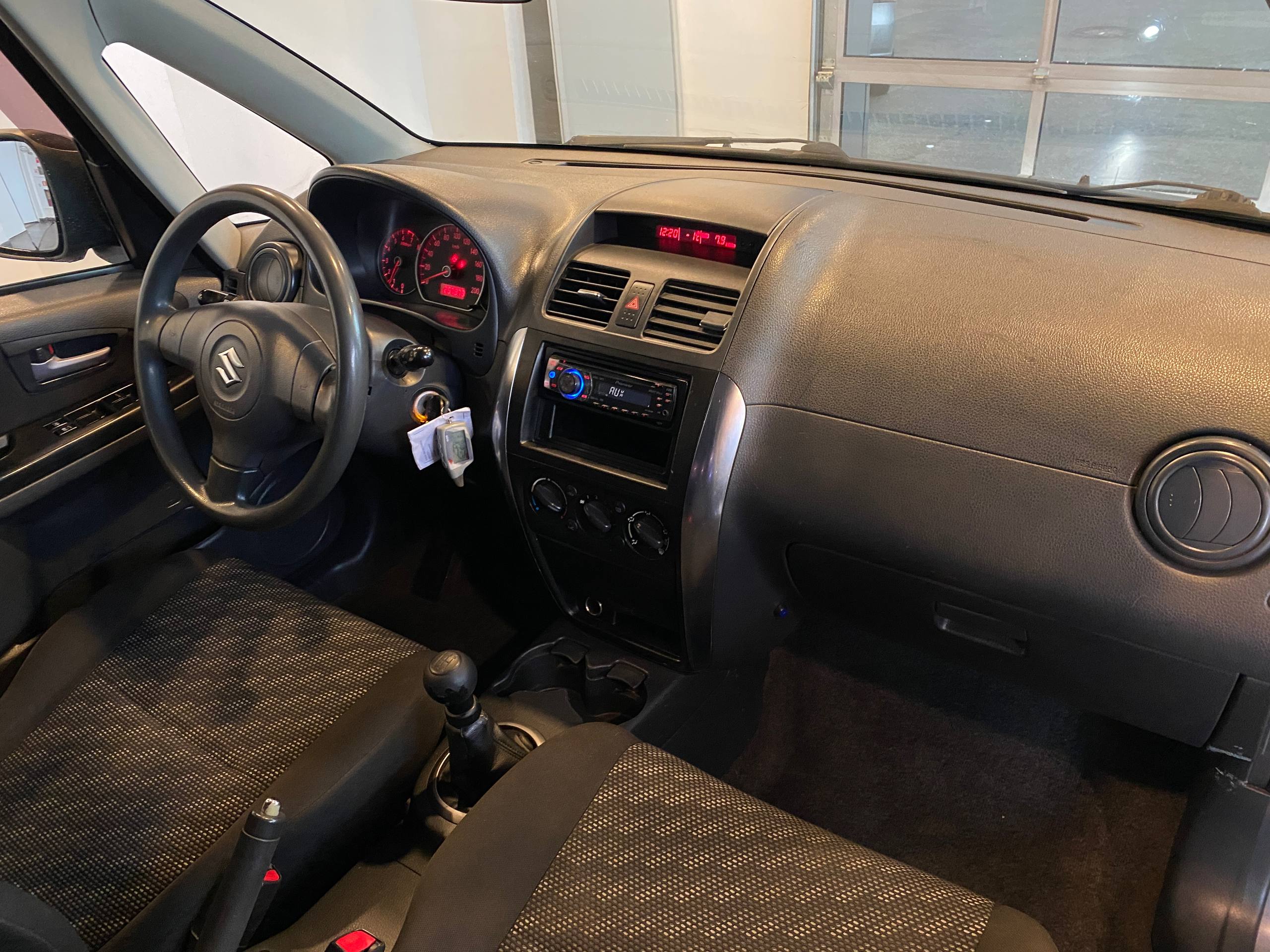 SUZUKI SX4