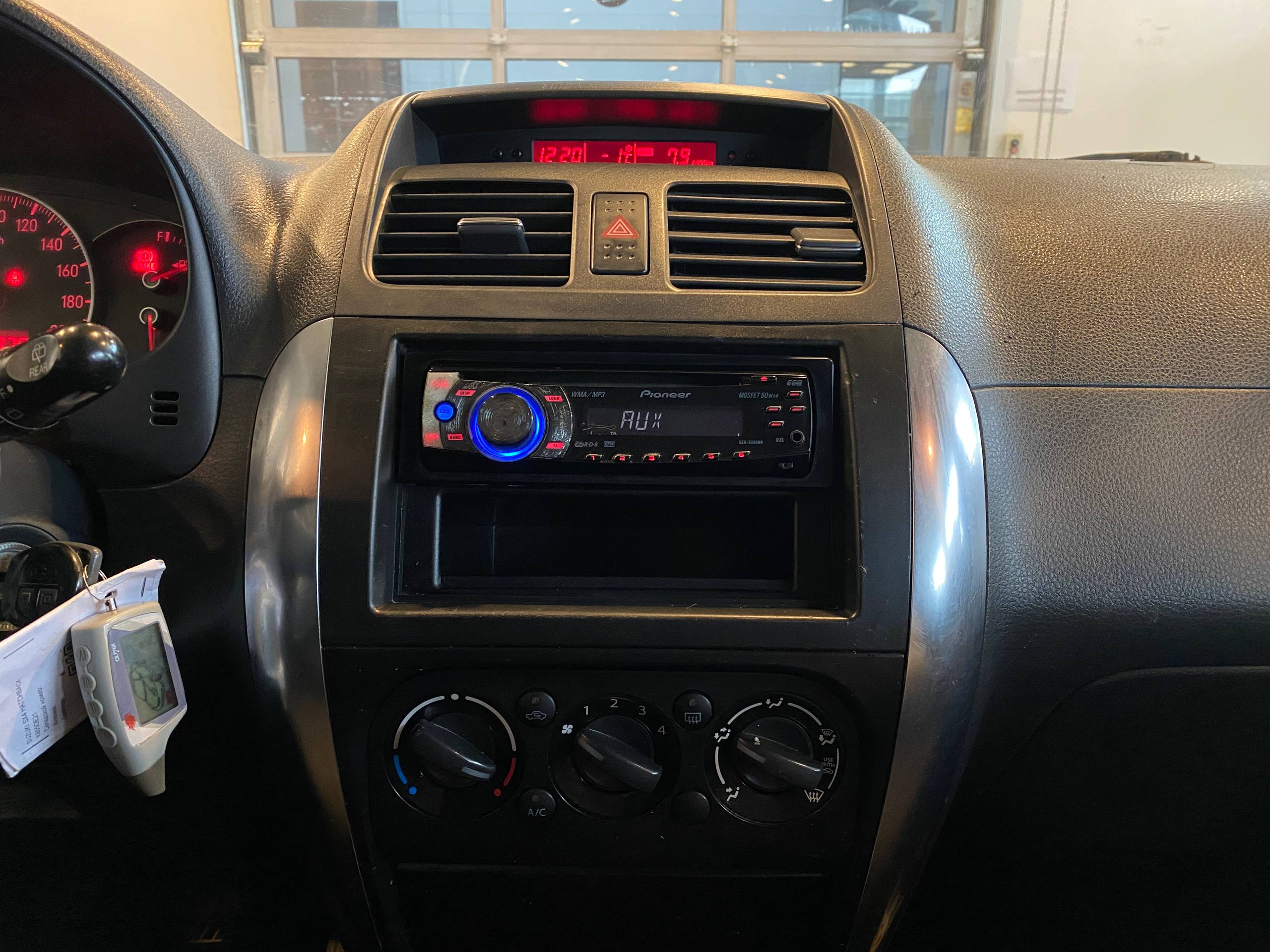 SUZUKI SX4