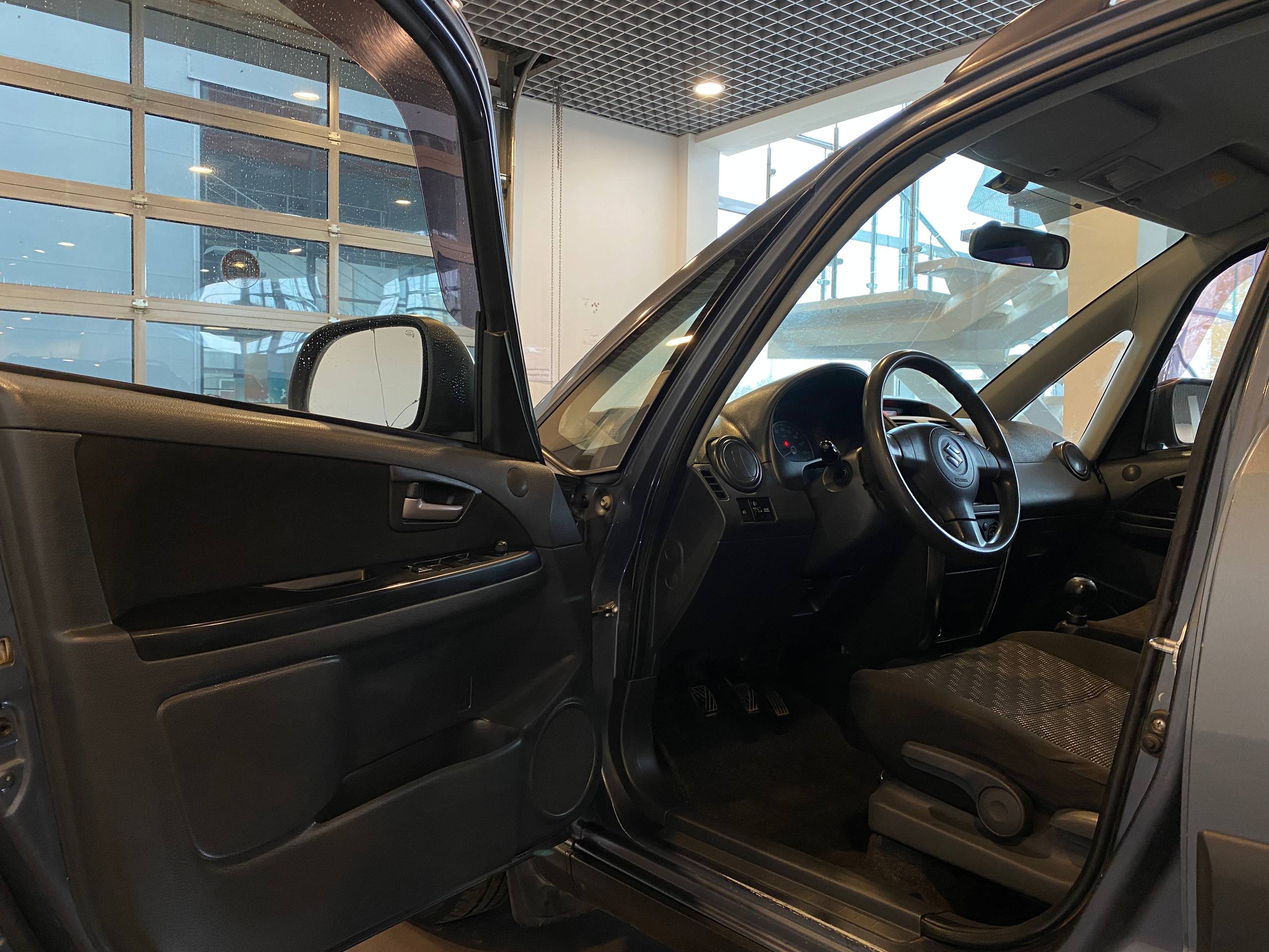 SUZUKI SX4