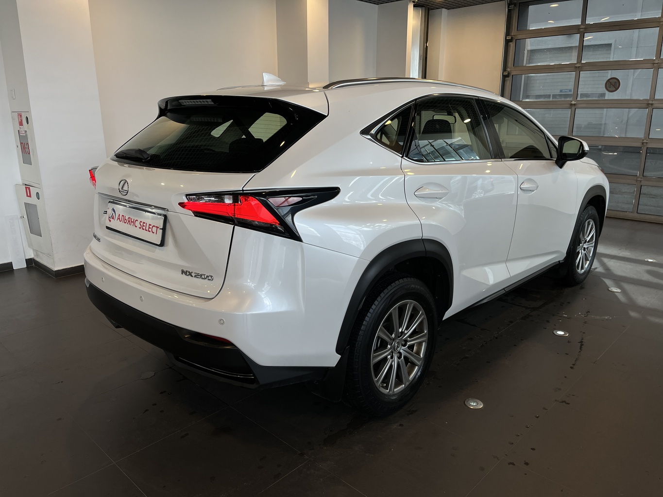 LEXUS NX200