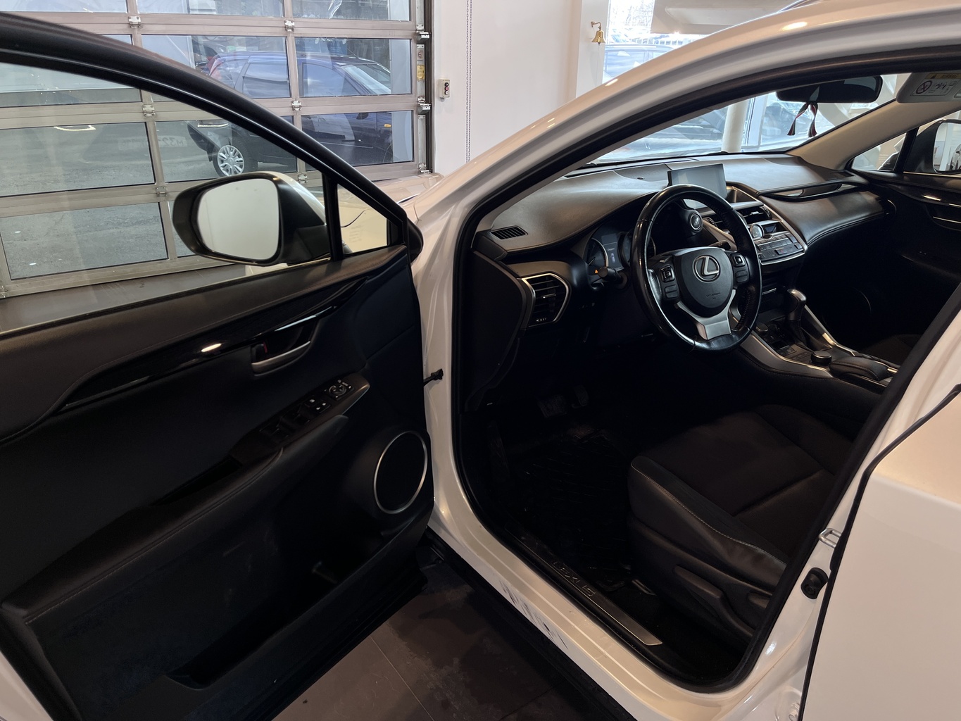 LEXUS NX200
