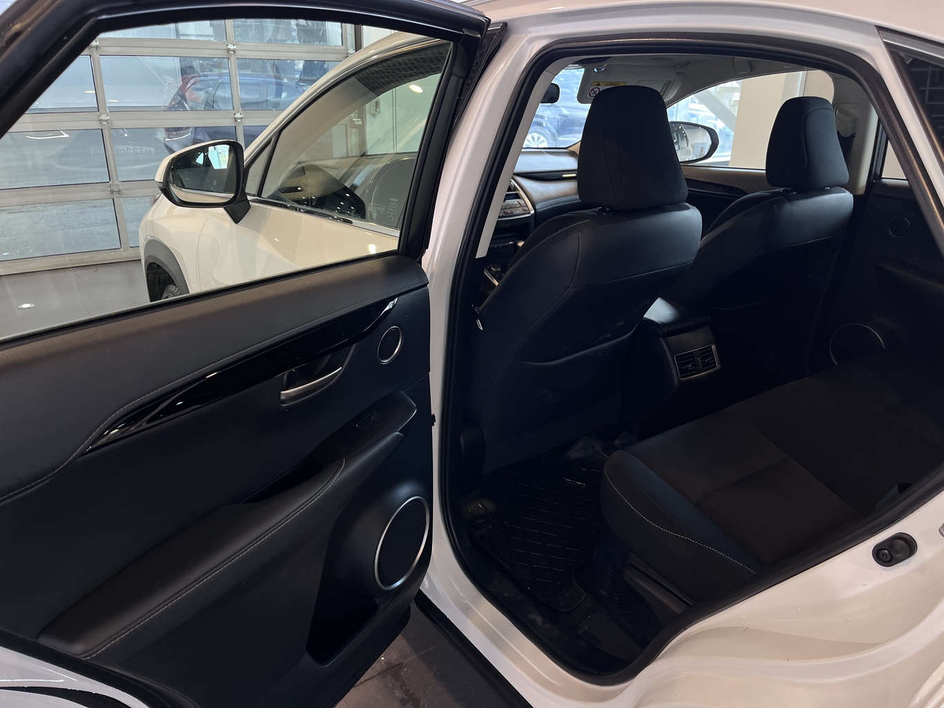 LEXUS NX200
