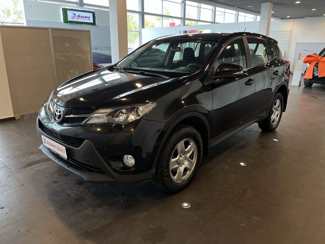 TOYOTA RAV4