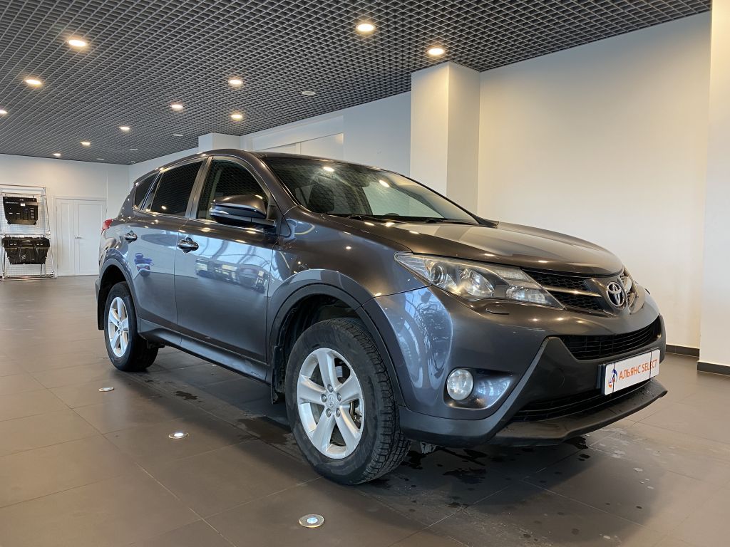 TOYOTA RAV 4