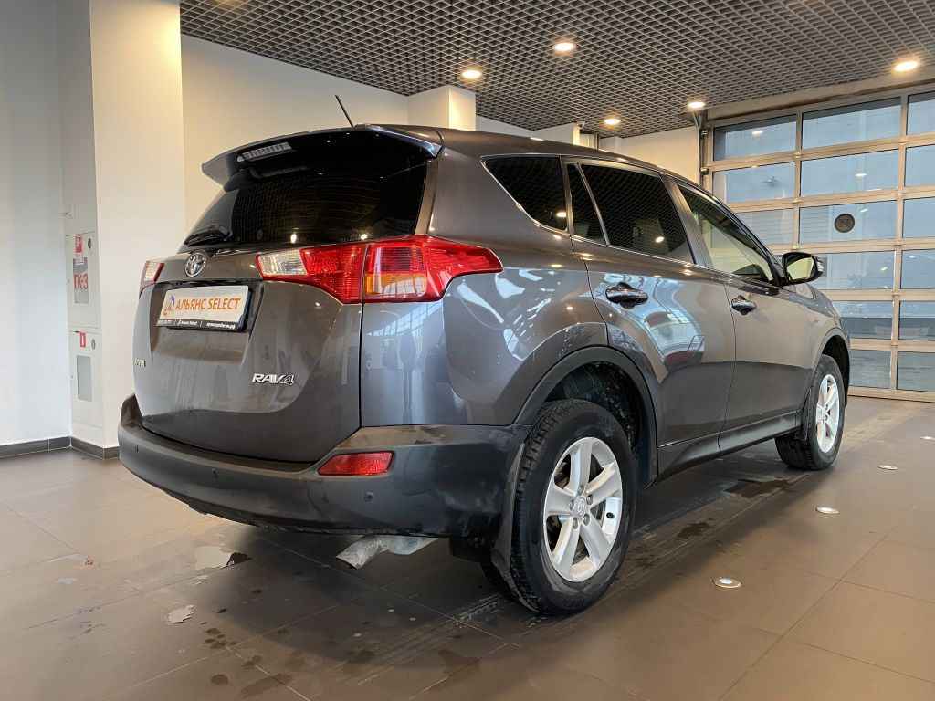 TOYOTA RAV 4