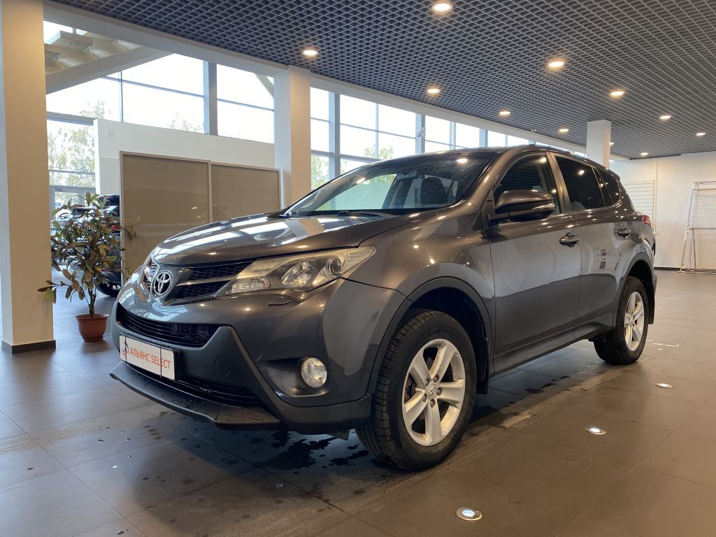 TOYOTA RAV 4