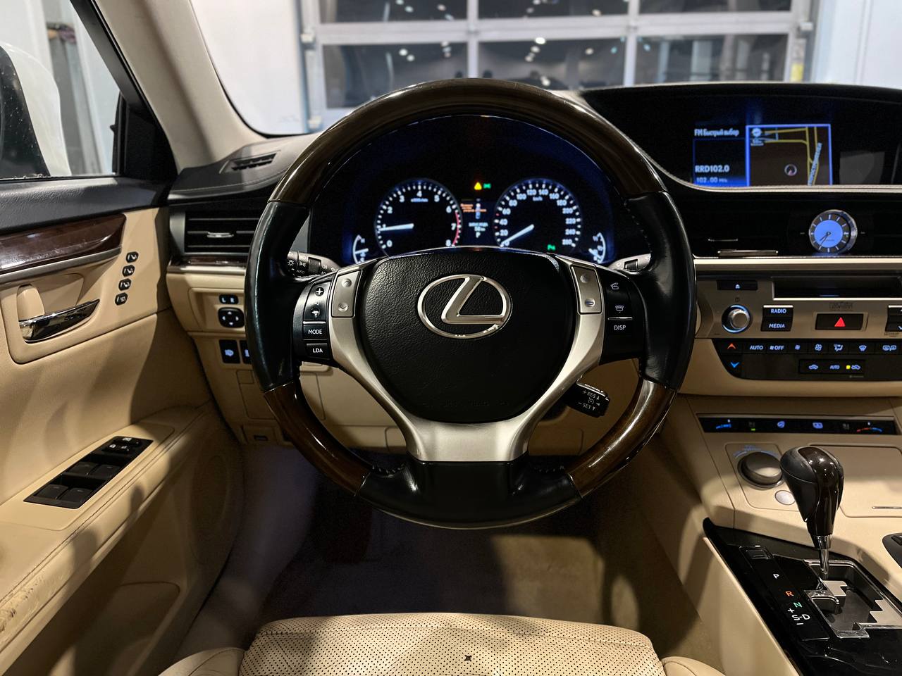 LEXUS ES250