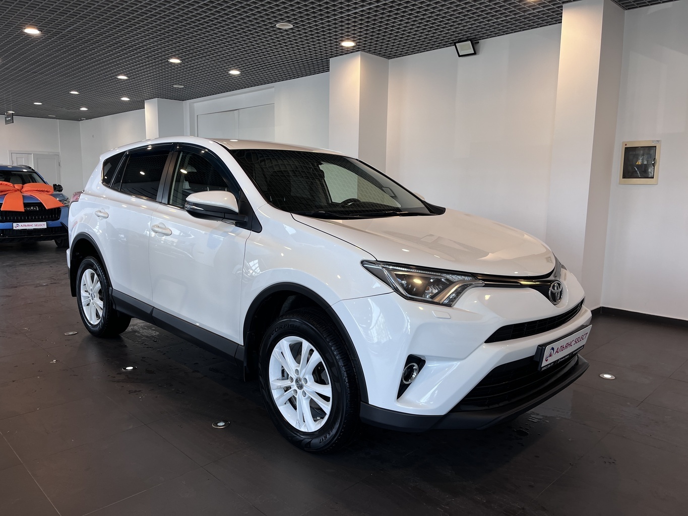 TOYOTA RAV4