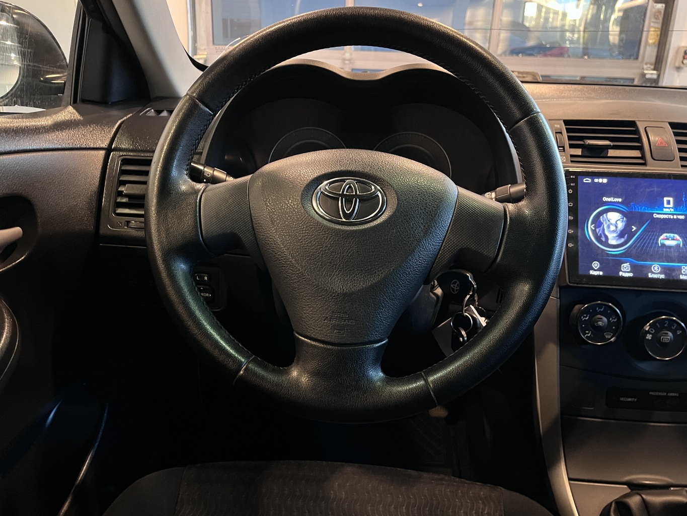 TOYOTA COROLLA