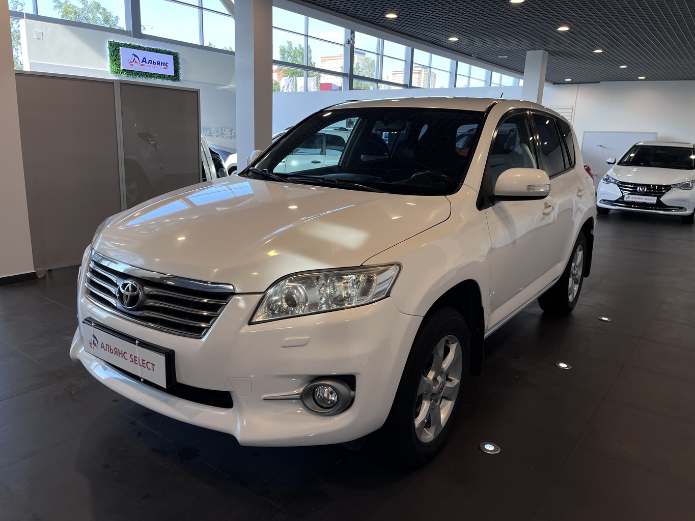 TOYOTA RAV4