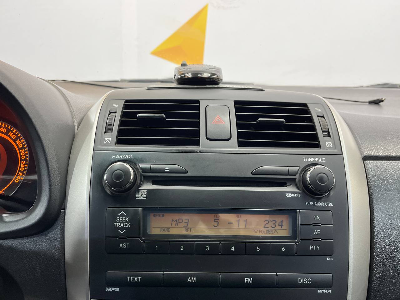 TOYOTA COROLLA