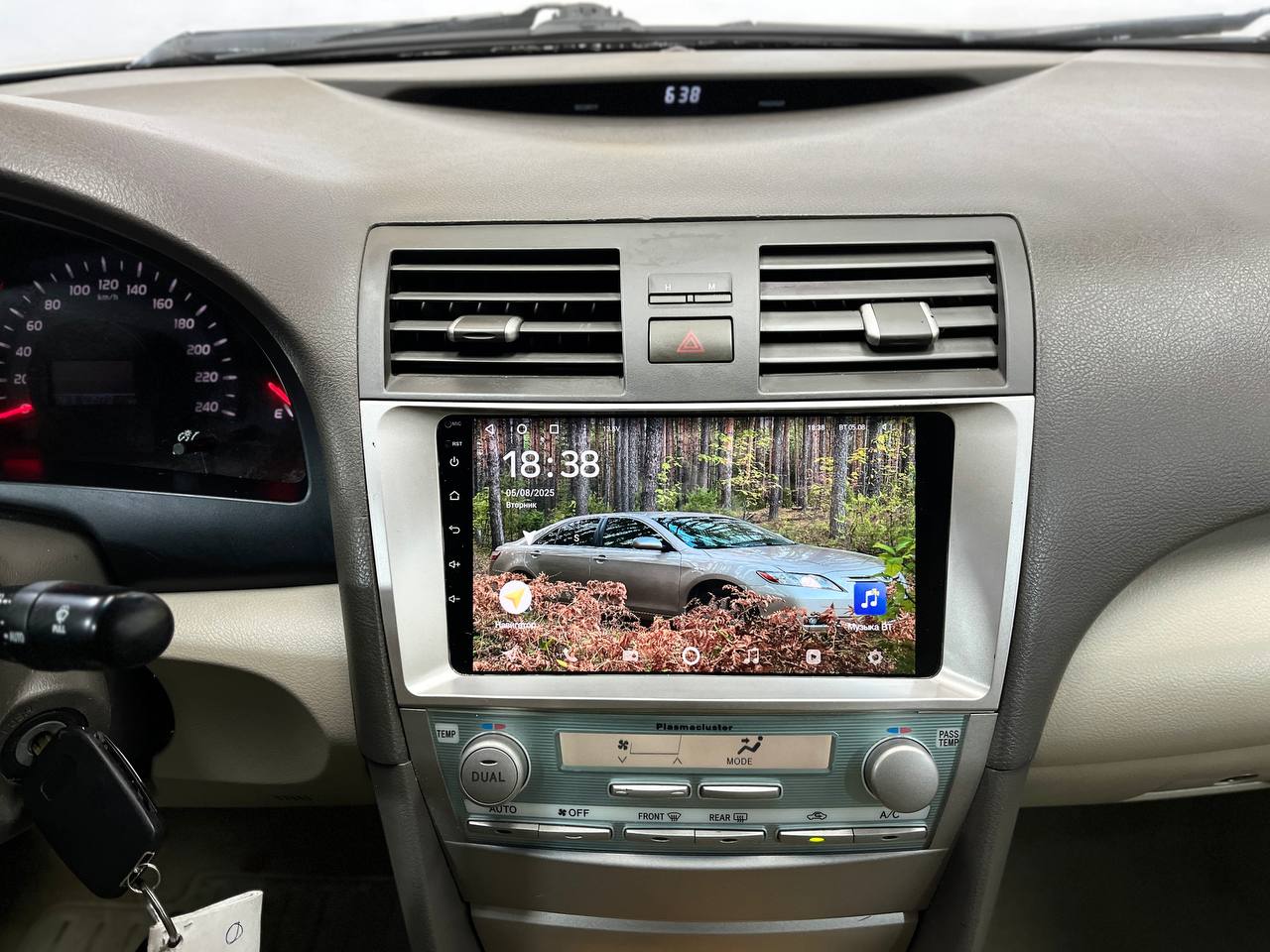 TOYOTA CAMRY